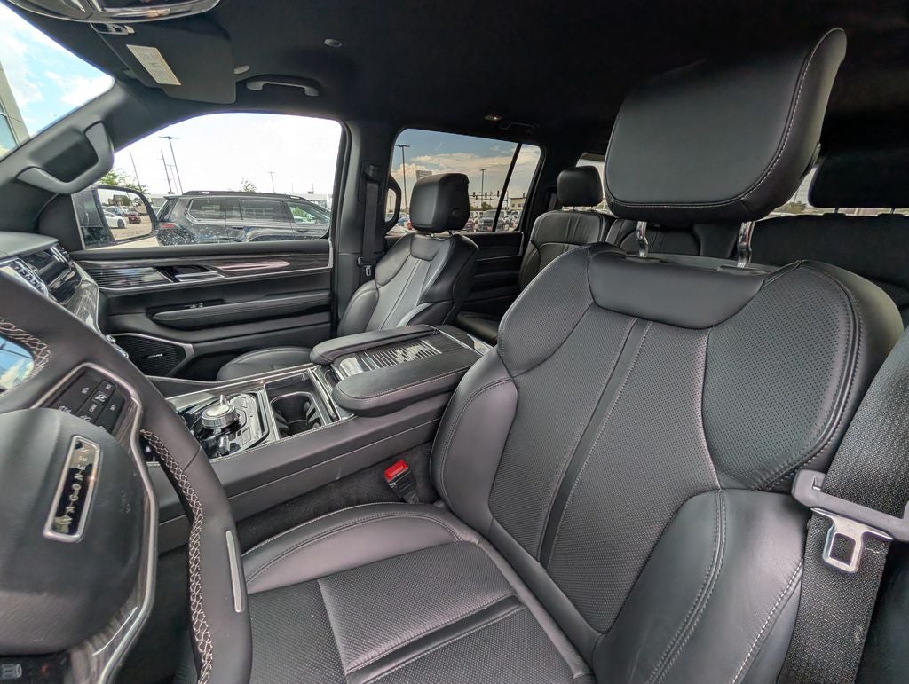 2022 Jeep Wagoneer Series III