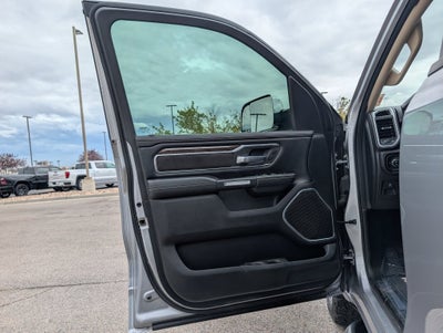 2019 RAM 1500 Laie Crew Cab 4x4 5'7' Box