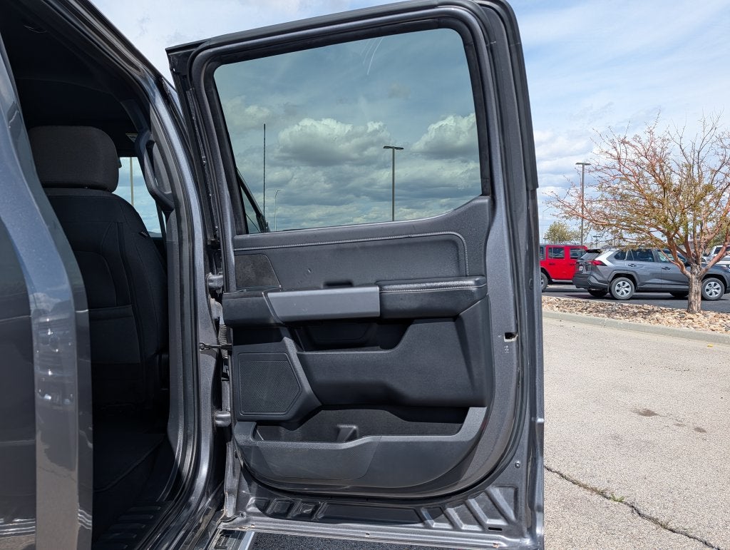 2024 Ford F-150 XLT 4X4