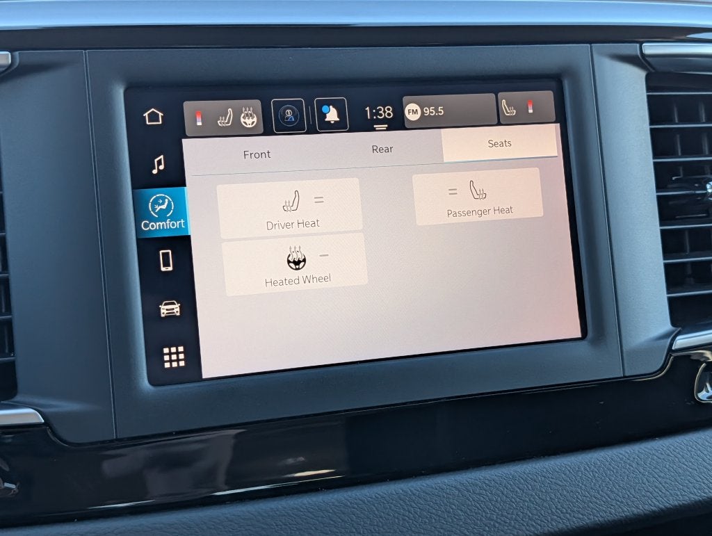 2023 Chrysler Voyager LX