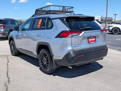 2020 Toyota RAV4 LE