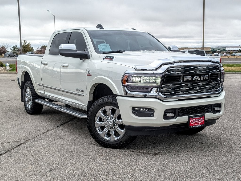 2022 RAM 2500 Limited Crew Cab 4x4 6'4' Box