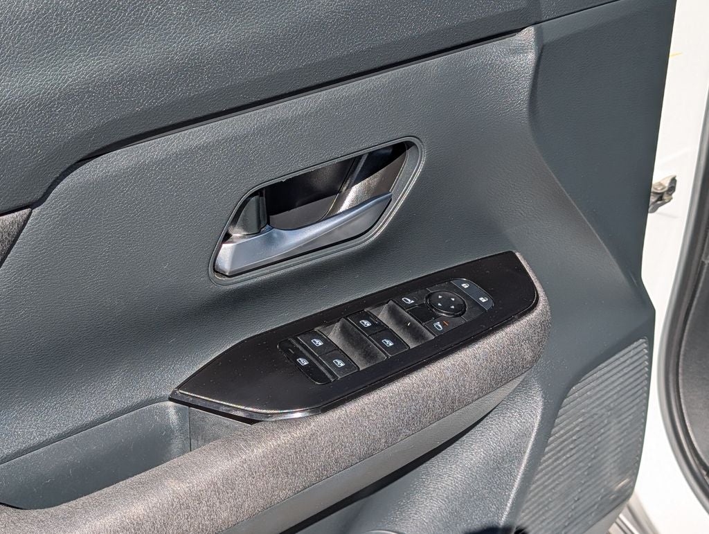 2025 Nissan Kicks SV Intelligent AWD