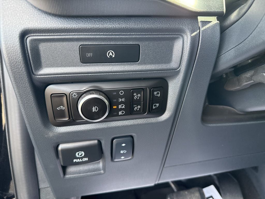 2025 Ford F-150 Lariat Black Appearance Pkg.