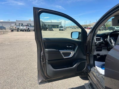 2019 Nissan Titan SV