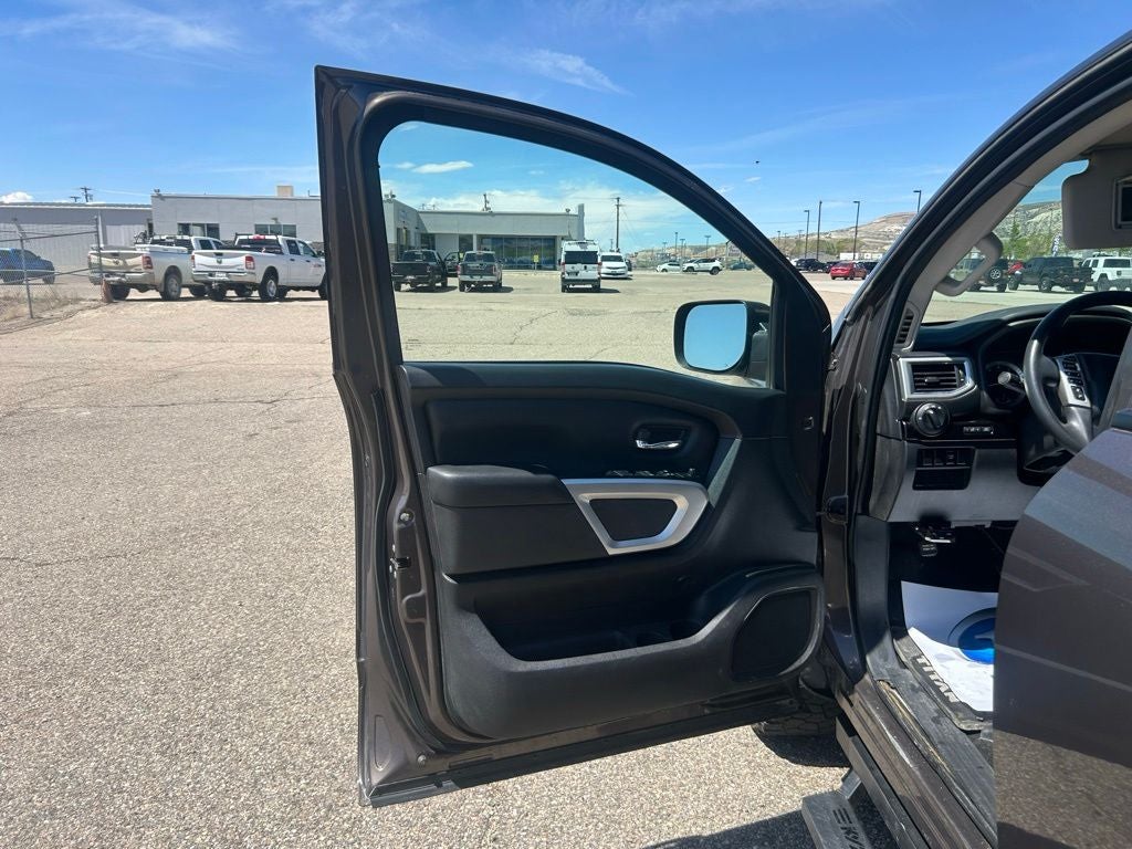 2019 Nissan Titan SV