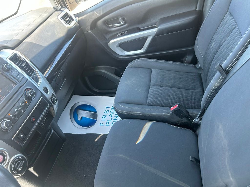 2019 Nissan Titan SV