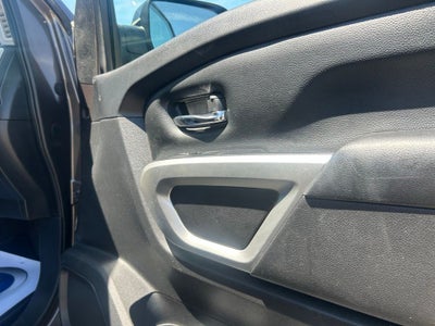 2019 Nissan Titan SV