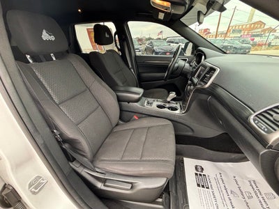 2019 Jeep Grand Cherokee Laredo E