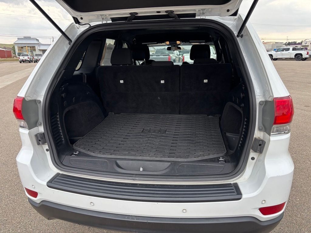 2019 Jeep Grand Cherokee Laredo E