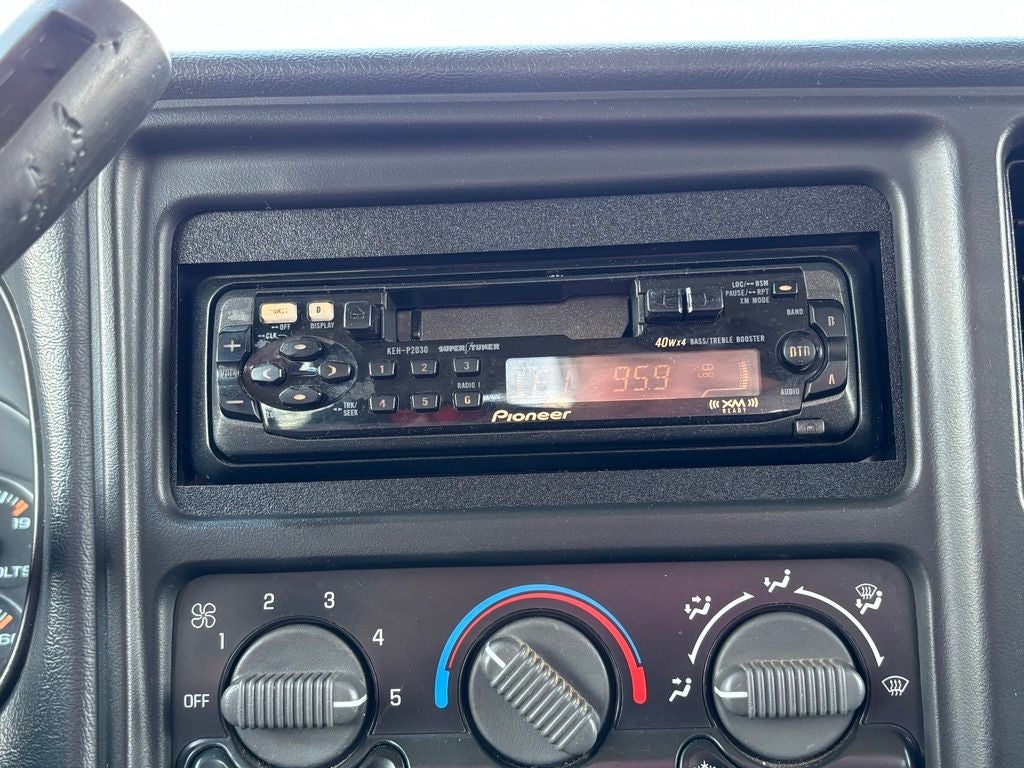 2000 Chevrolet Silverado 1500 LS