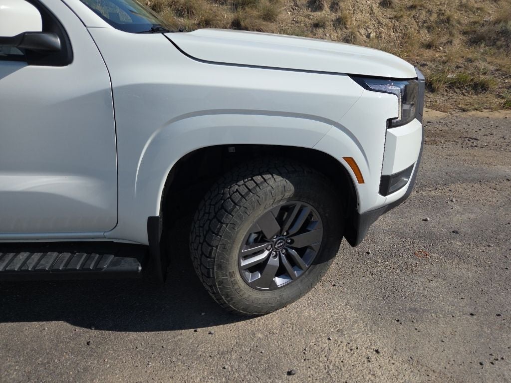 2025 Nissan Frontier SV