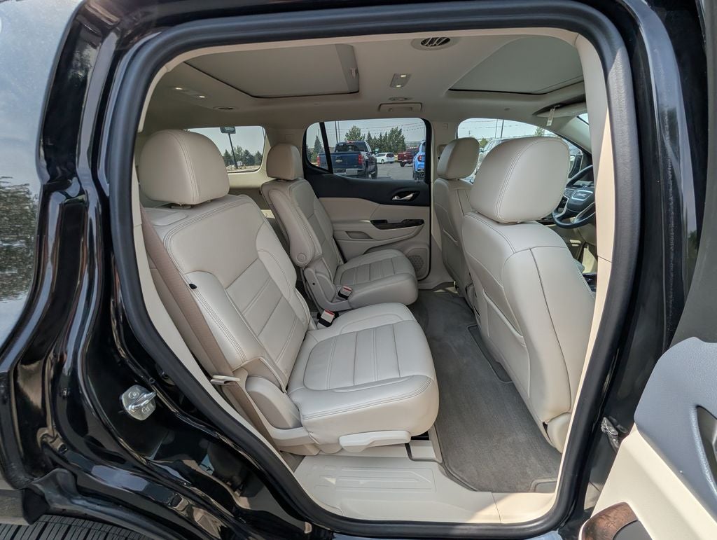 2022 GMC Acadia Denali