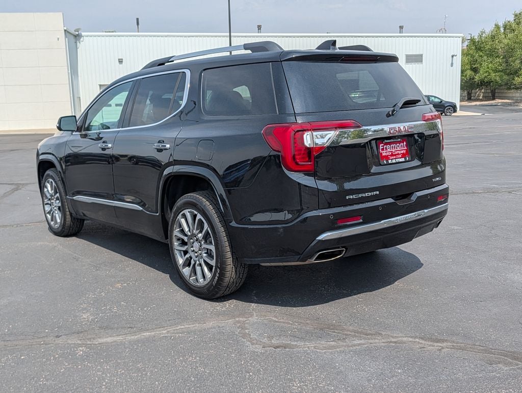 2022 GMC Acadia Denali