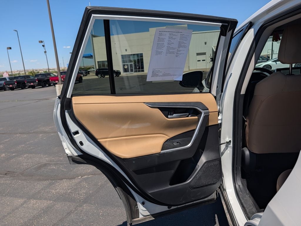 2025 Toyota RAV4 XLE AWD