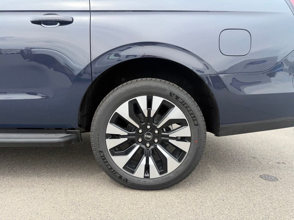 2027 Ford Expedition Max Platinum 30th Anniversary Pkg