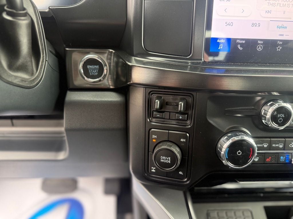 2027 Ford F-350SD Lariat
