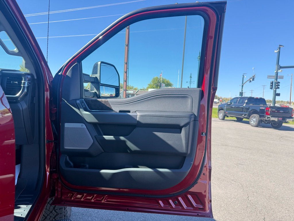 2027 Ford F-350SD Lariat Tremor