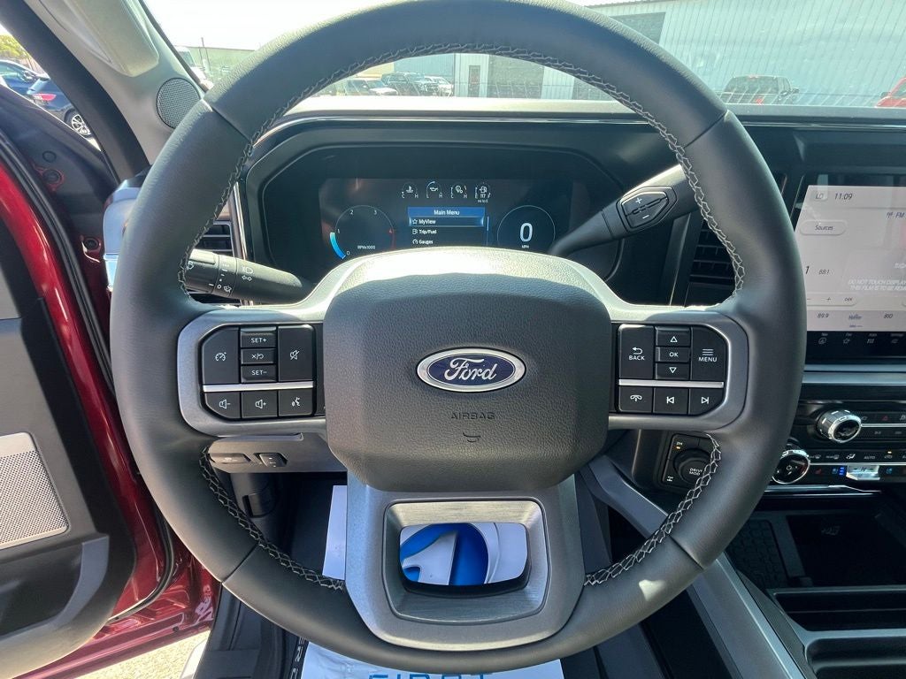 2026 Ford F-350SD Lariat