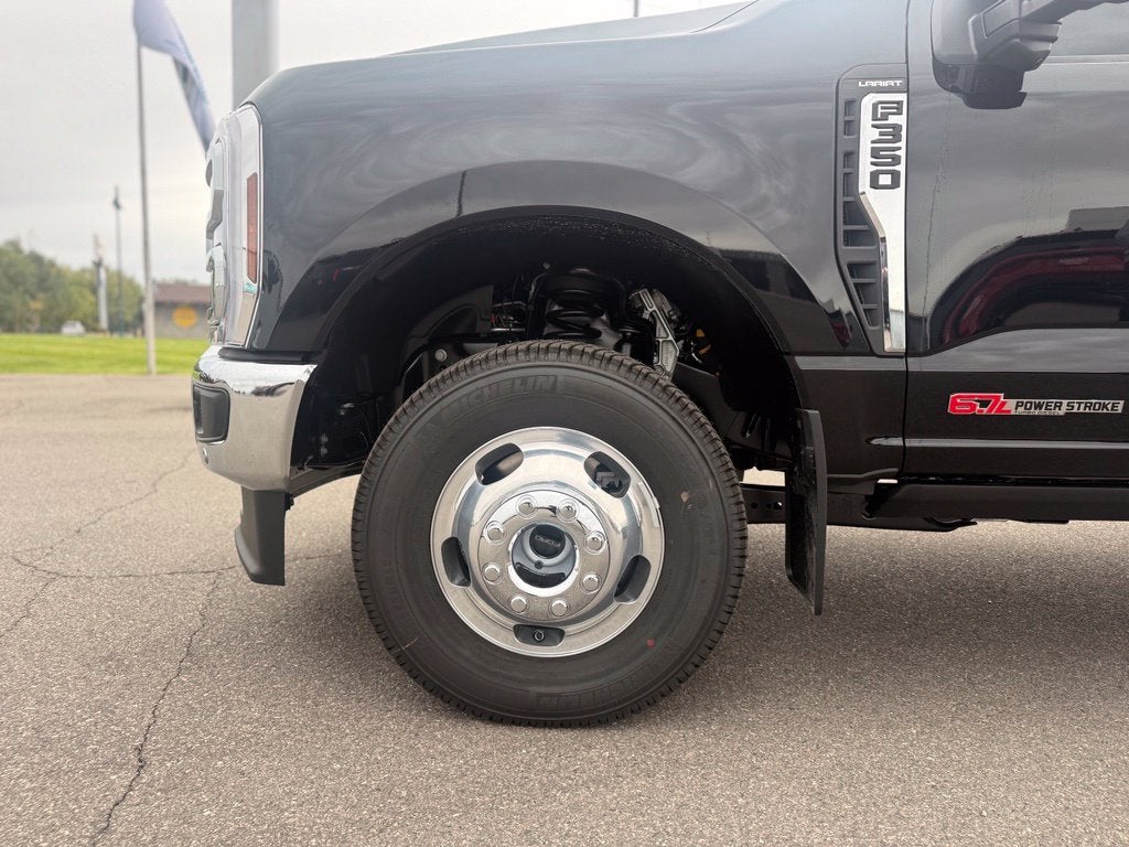 2027 Ford F-350SD Lariat DRW