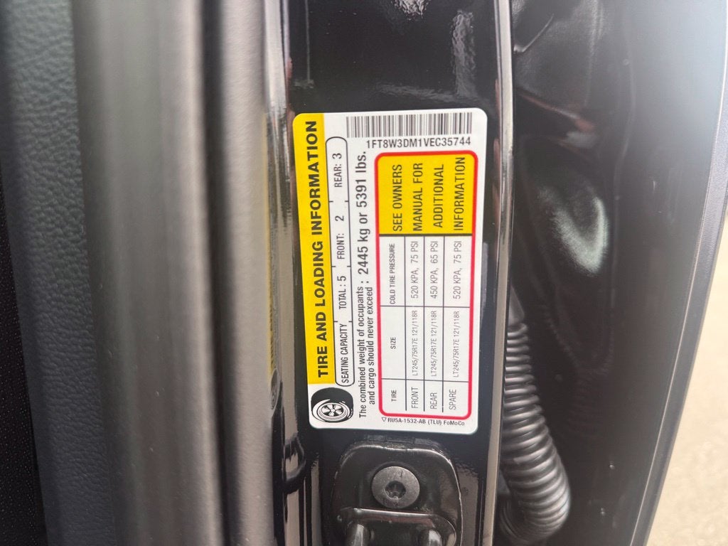 2027 Ford F-350SD Lariat DRW
