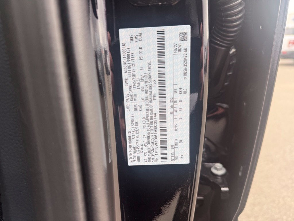 2027 Ford F-350SD Lariat DRW