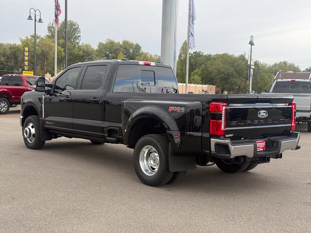 2027 Ford F-350SD Lariat DRW