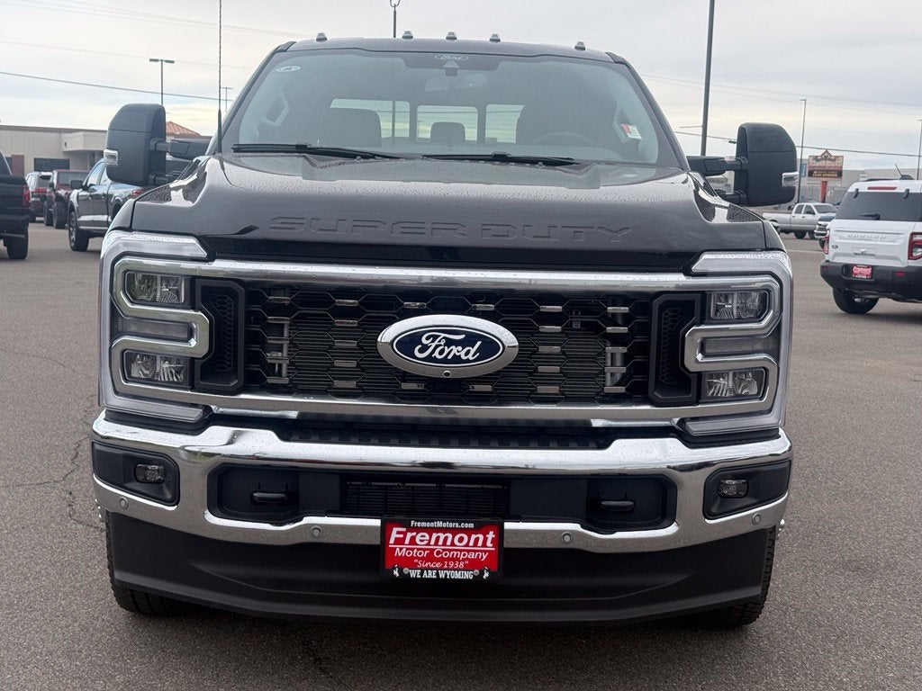 2027 Ford F-350SD Lariat DRW