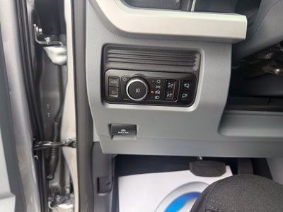 2027 Ford F-350SD XLT DRW
