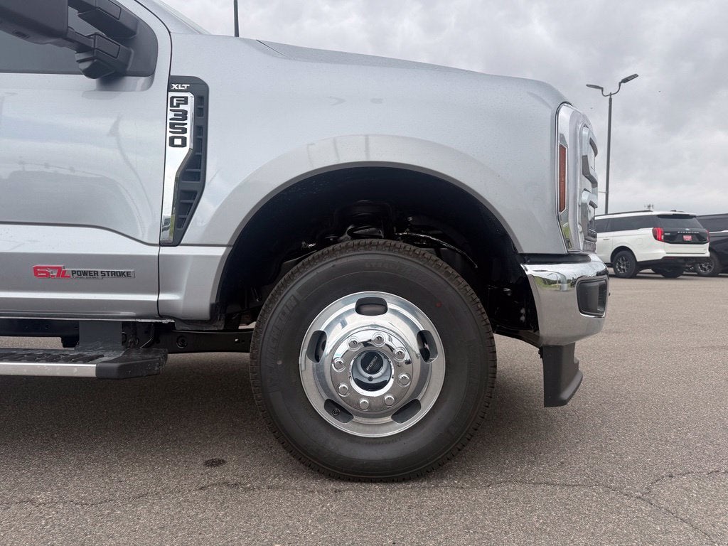 2027 Ford F-350SD XLT DRW