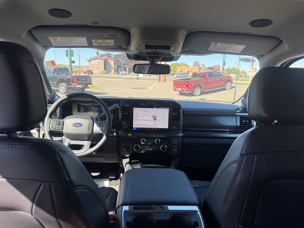 2027 Ford F-350SD Lariat DRW