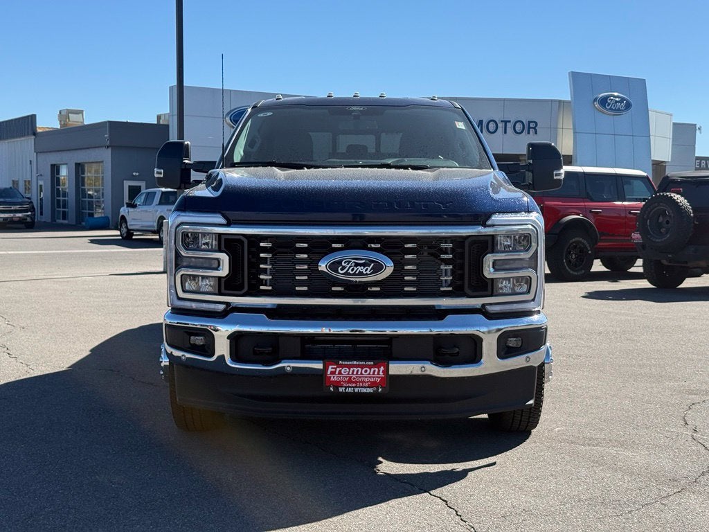 2027 Ford F-350SD Lariat DRW