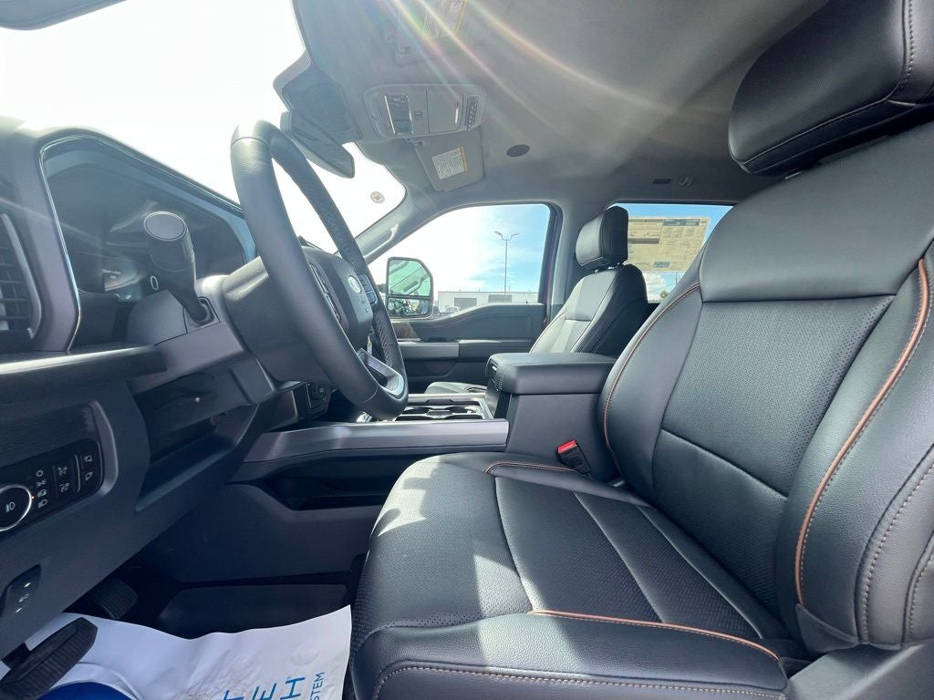 2026 Ford F-350SD Lariat DRW