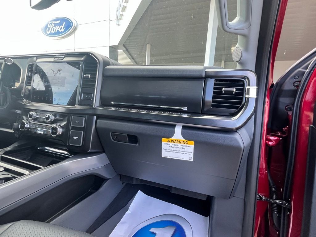 2026 Ford F-350SD Lariat DRW