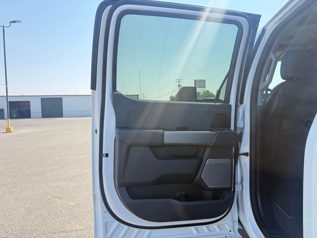 2026 Ford F-350SD Lariat DRW