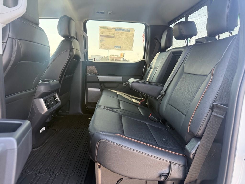 2026 Ford F-350SD Lariat DRW