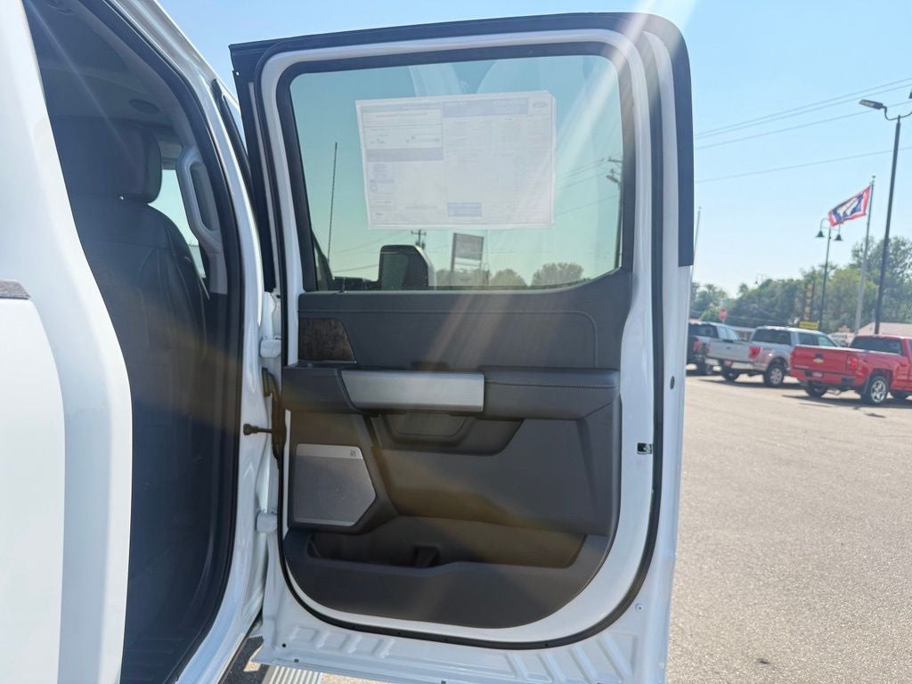 2026 Ford F-350SD Lariat DRW