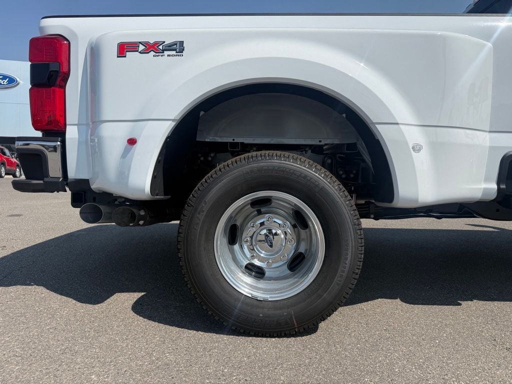 2026 Ford F-350SD Lariat DRW