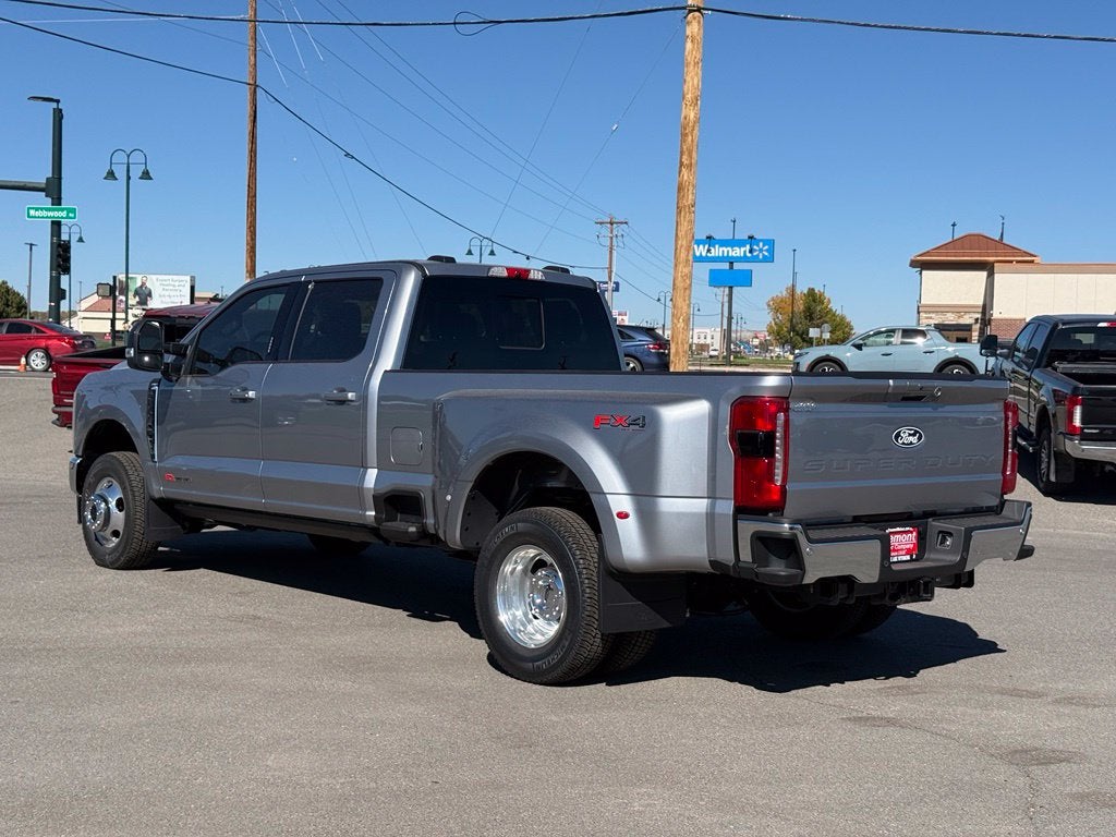 2027 Ford F-350SD Lariat DRW
