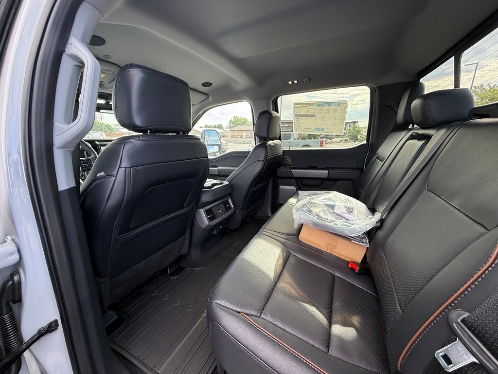 2026 Ford F-350SD Lariat Black Appearance Pkg