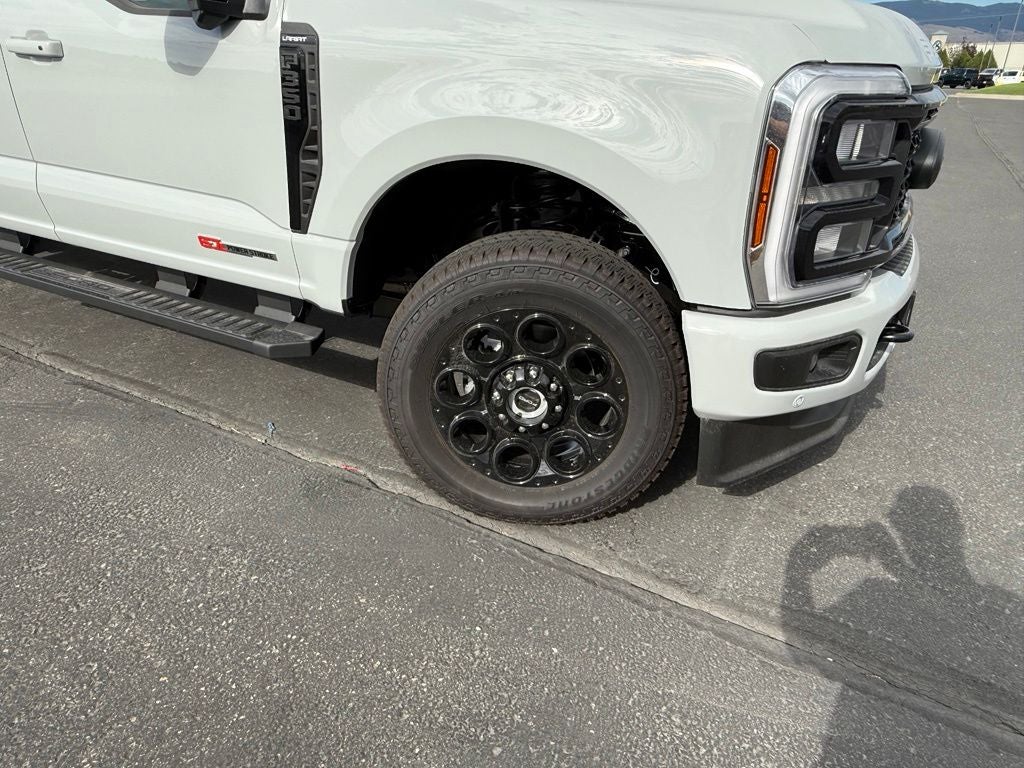 2026 Ford F-350SD Lariat Black Appearance Pkg