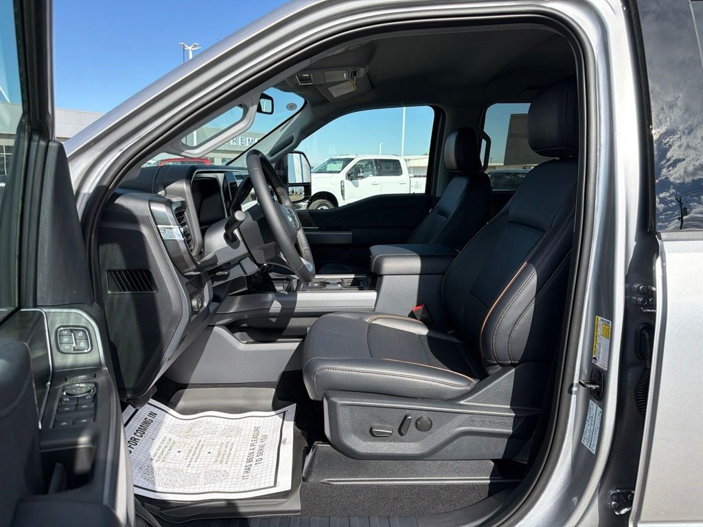 2027 Ford F-350SD Lariat