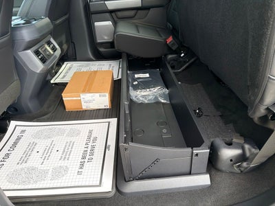 2027 Ford F-350SD Lariat