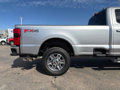 2027 Ford F-350SD Lariat