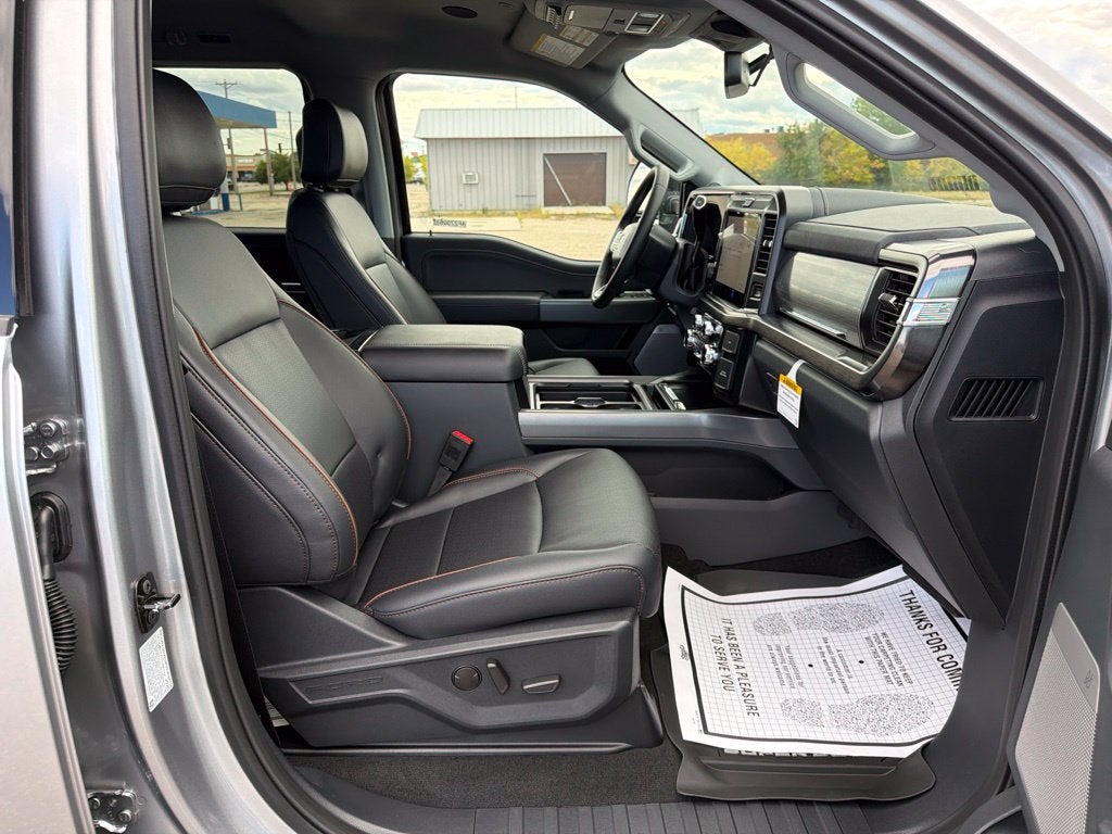 2027 Ford F-350SD Lariat Black Appearance Pkg.