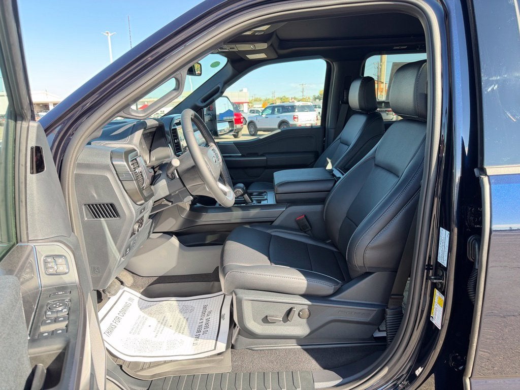 2026 Ford F-150 Lariat Black Appearance Pkg.