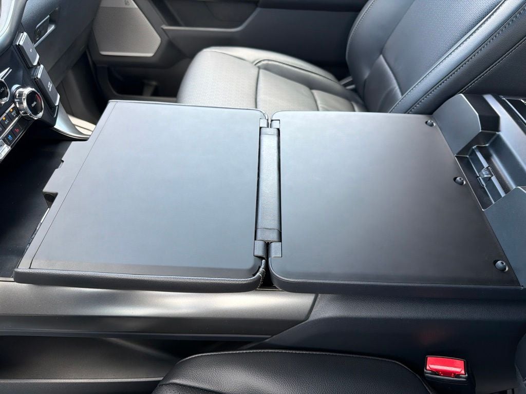 2026 Ford F-150 Lariat Black Appearance Pkg