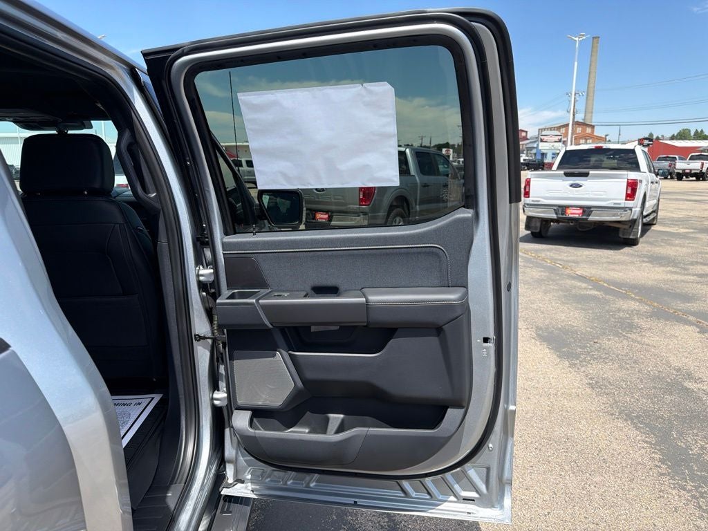 2026 Ford F-150 Lariat Black Appearance Pkg