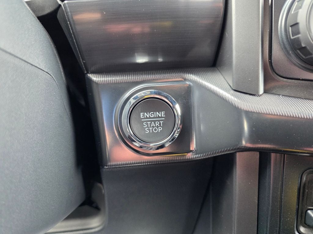 2026 Ford F-150 Lariat Black Appearance Pkg
