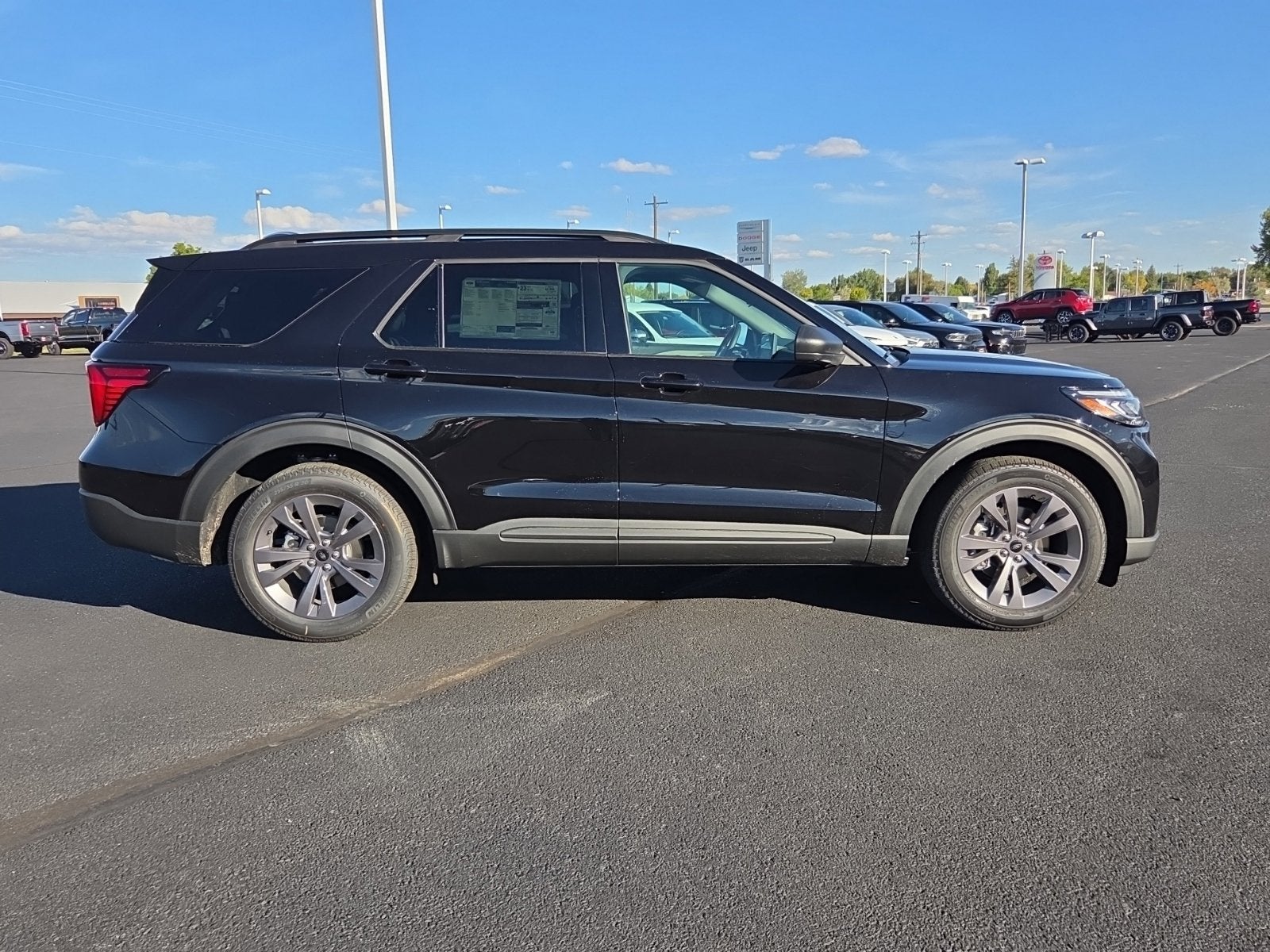 2027 Ford Explorer Active
